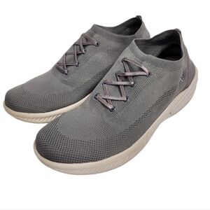 Bzees Nuance Gray Cloud Tech Fabric Slip On Athletic Shoe Sneakers Womens Size 8